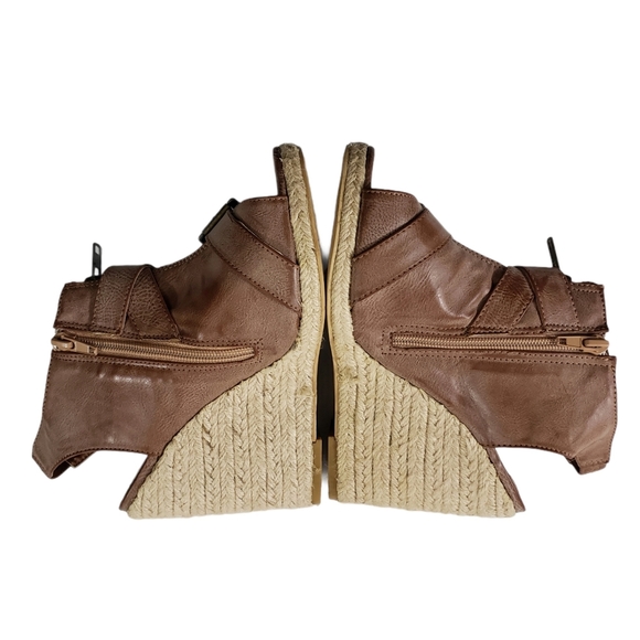 Miss Me Suki Buckle Zip Open Toe Espadrille Wedges - Picture 4 of 14